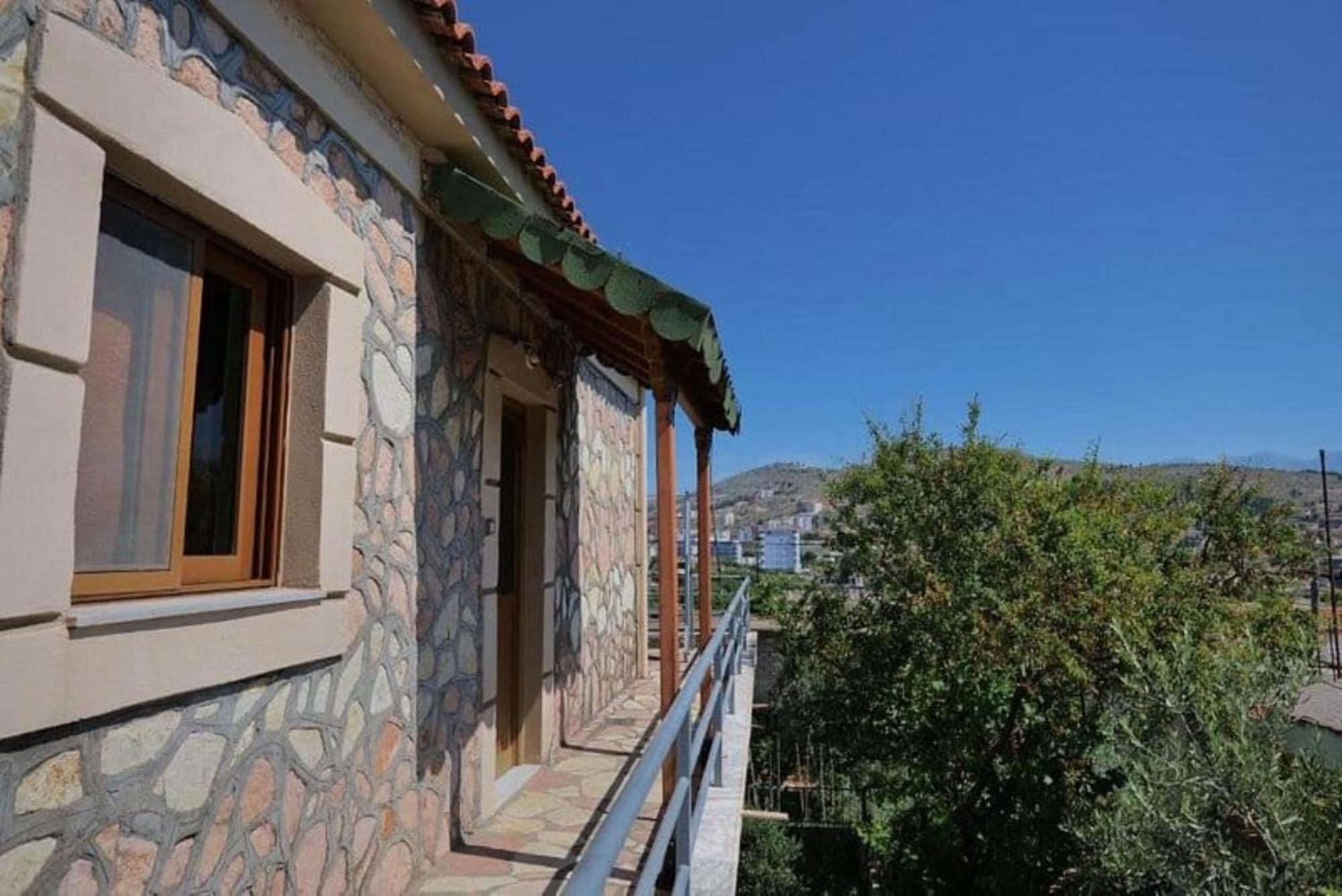 Villa Korado Sarandë エクステリア 写真