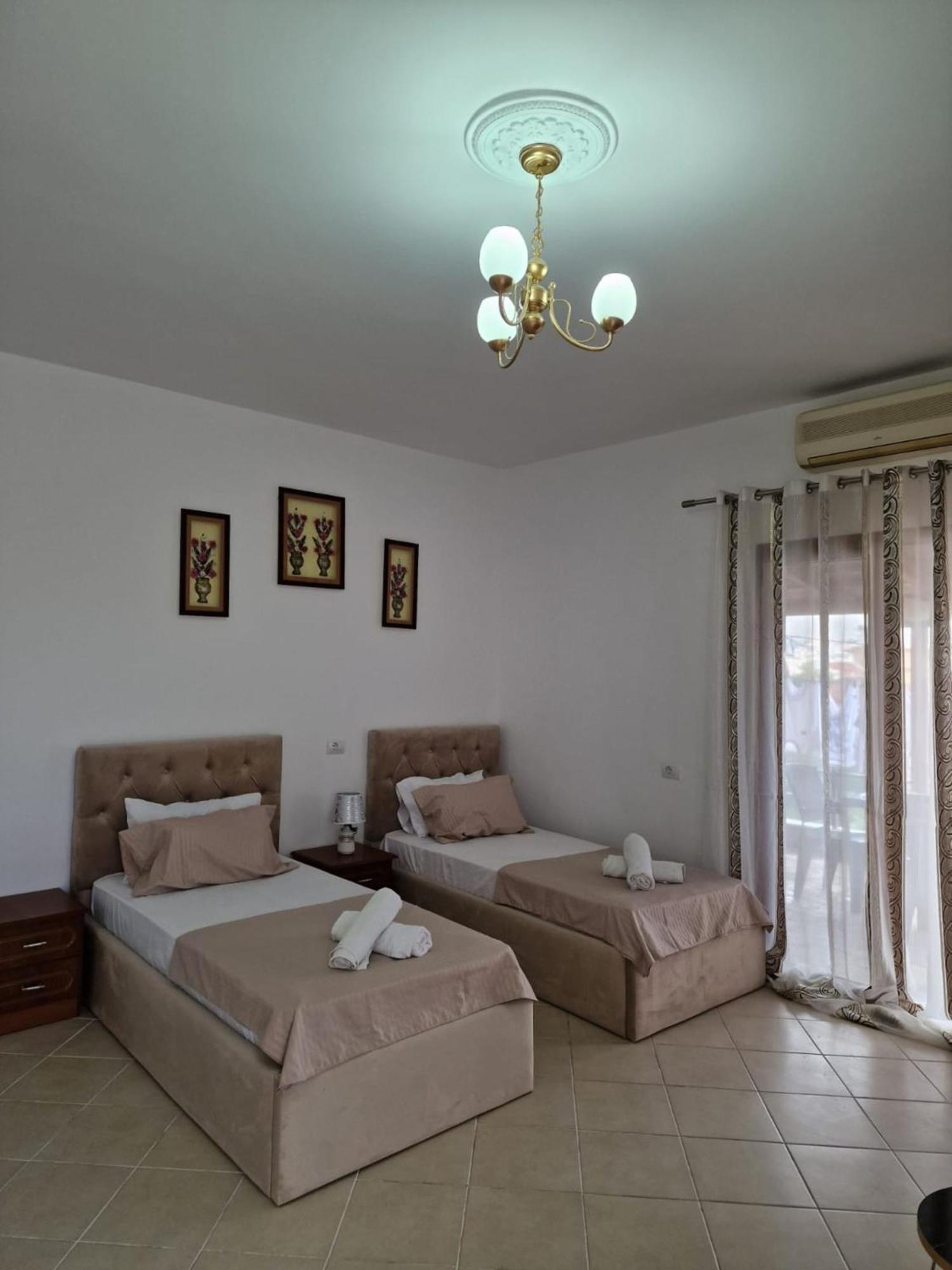 Villa Korado Sarandë エクステリア 写真