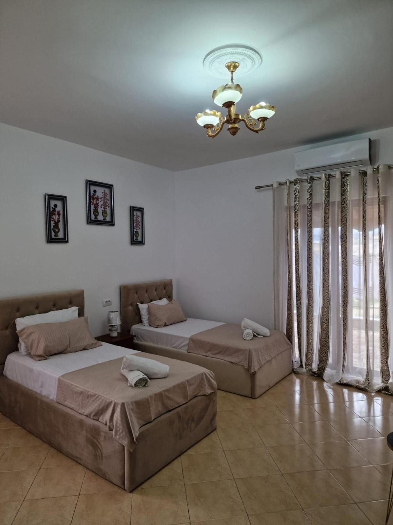 Villa Korado Sarandë エクステリア 写真