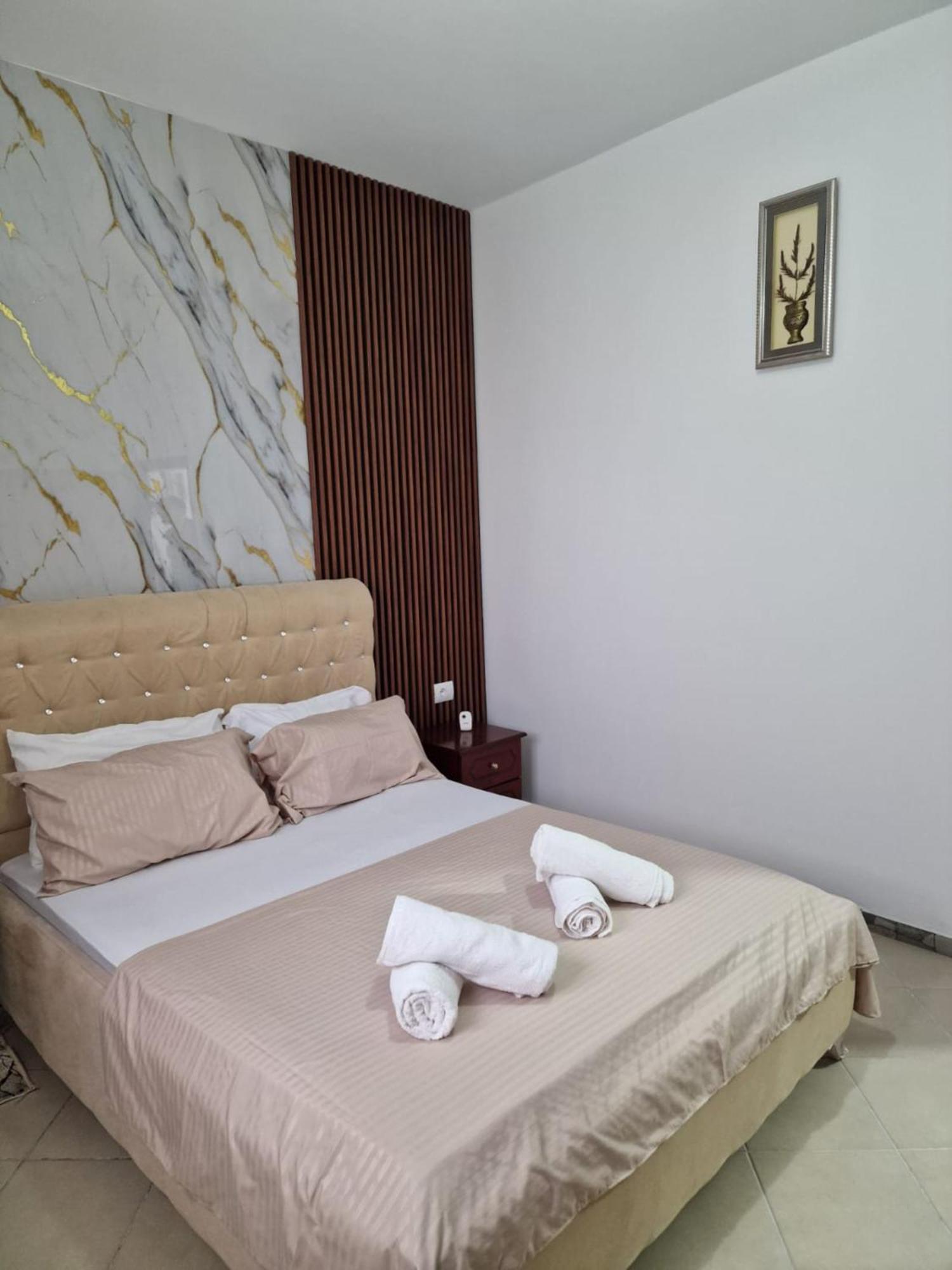 Villa Korado Sarandë エクステリア 写真