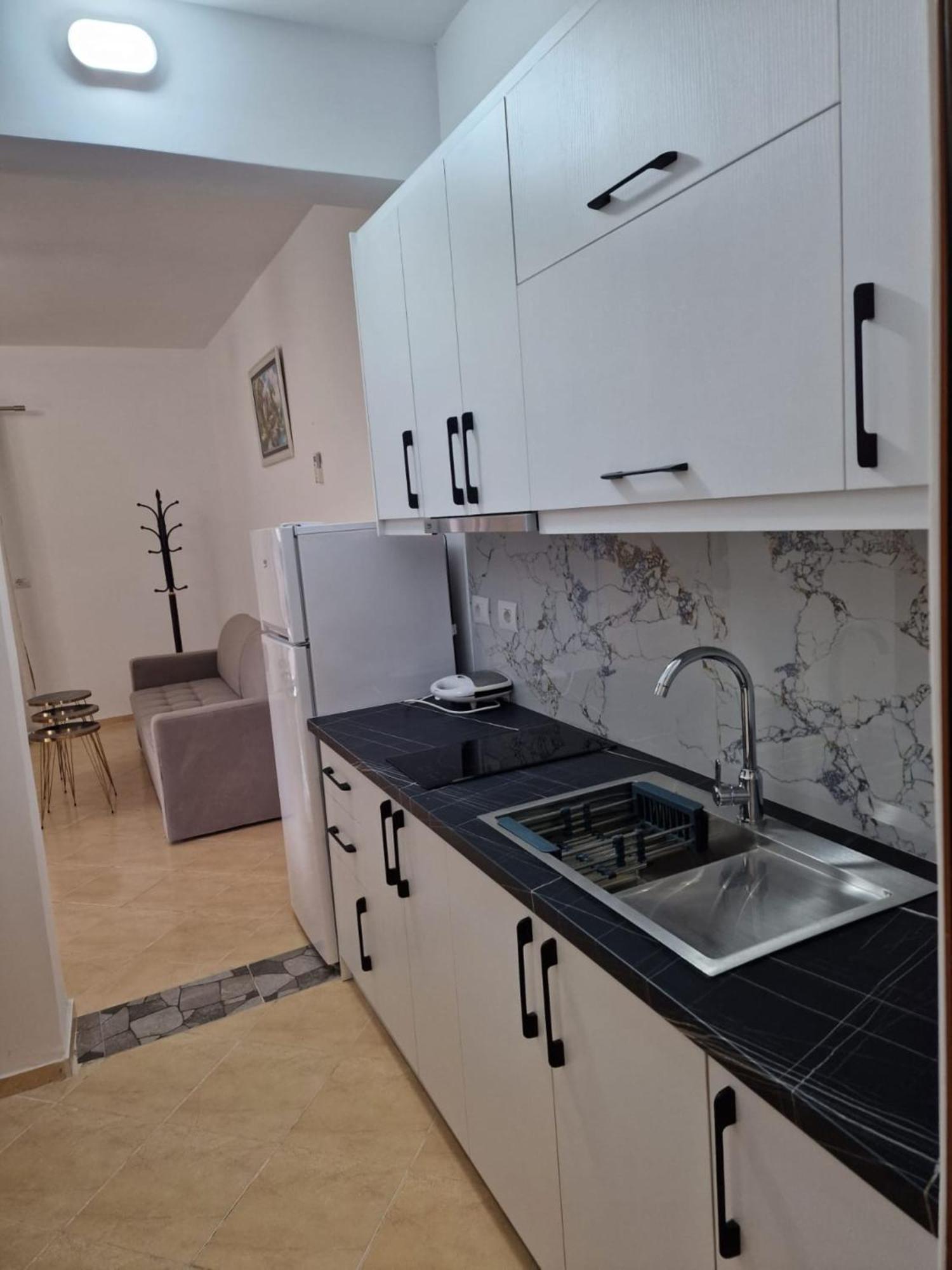 Villa Korado Sarandë エクステリア 写真