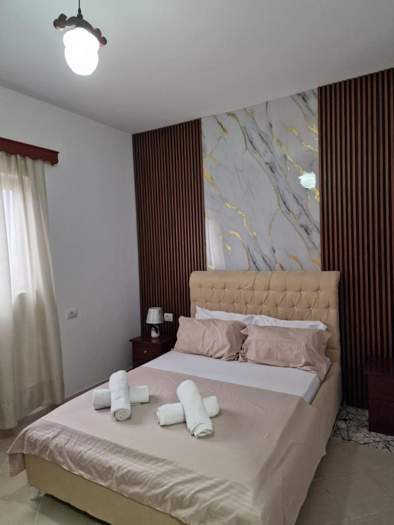 Villa Korado Sarandë エクステリア 写真