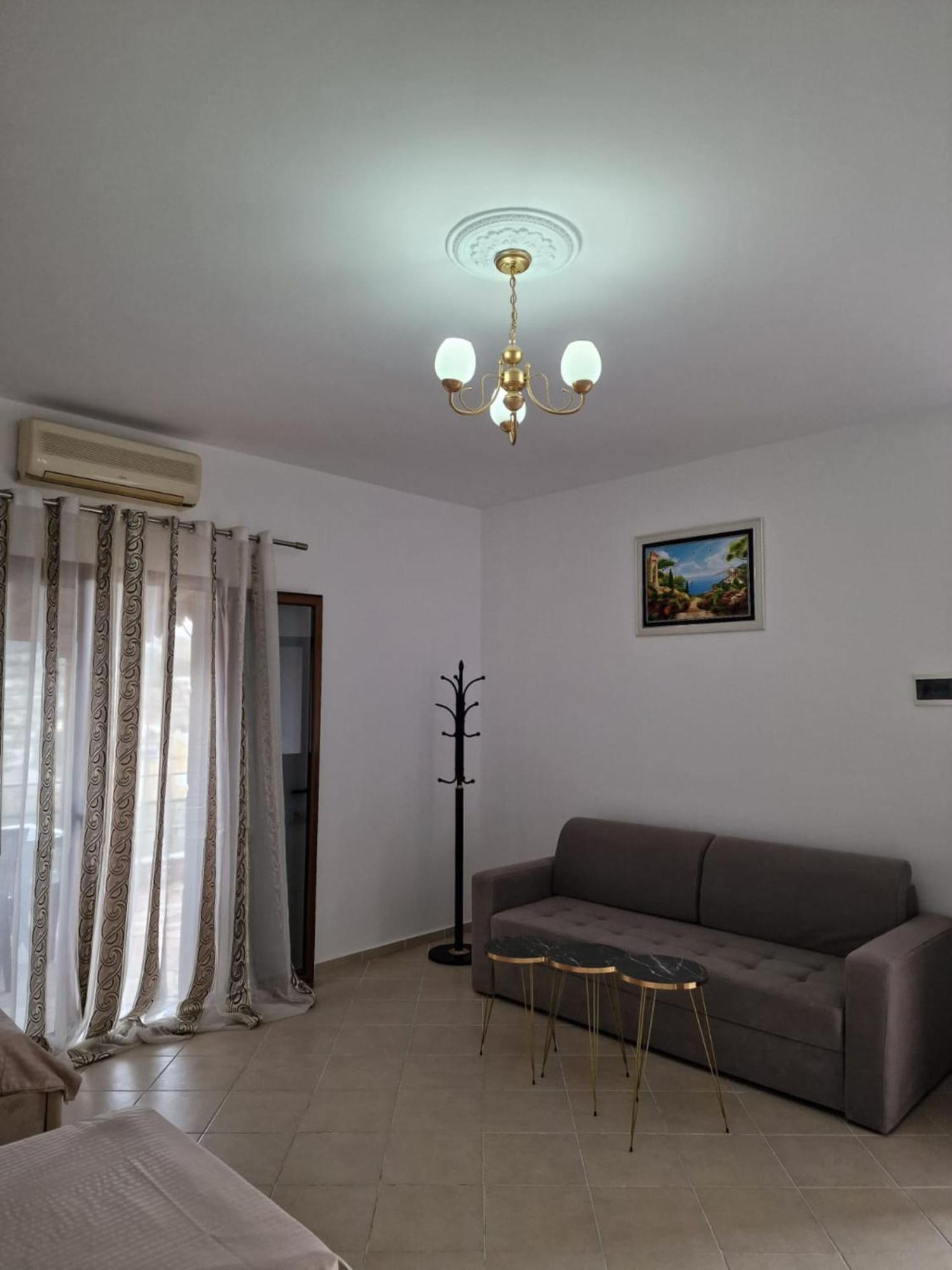 Villa Korado Sarandë エクステリア 写真