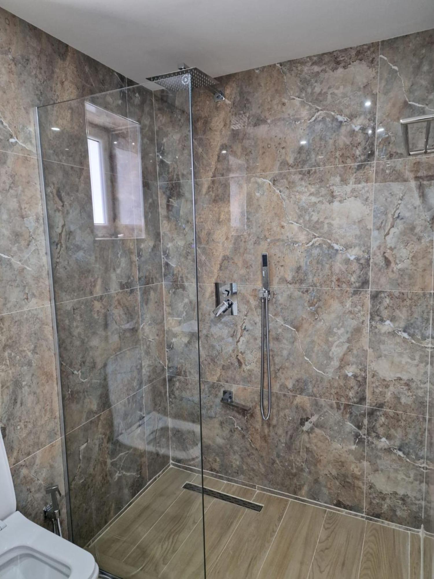 Villa Korado Sarandë エクステリア 写真
